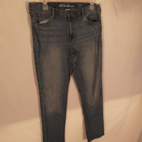 Eddie Bauer Ladies Boyfriend Fit Slim Leg Blue Jeans - Picture 1 of 6